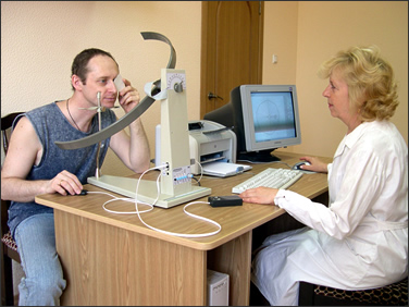 Аппарат для полуавтоматической  диагностики состояния полей зрения Перискан (Периметр Форстера) 
