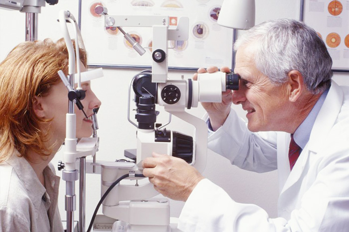Современные методики реабилитации и лечения зрения в салоне оптики